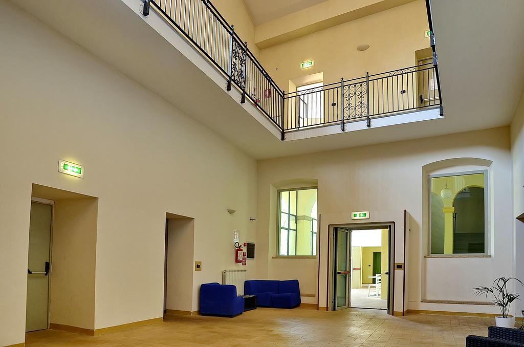 Ostello Palazzo Pierantoni Foligno Ngoại thất bức ảnh